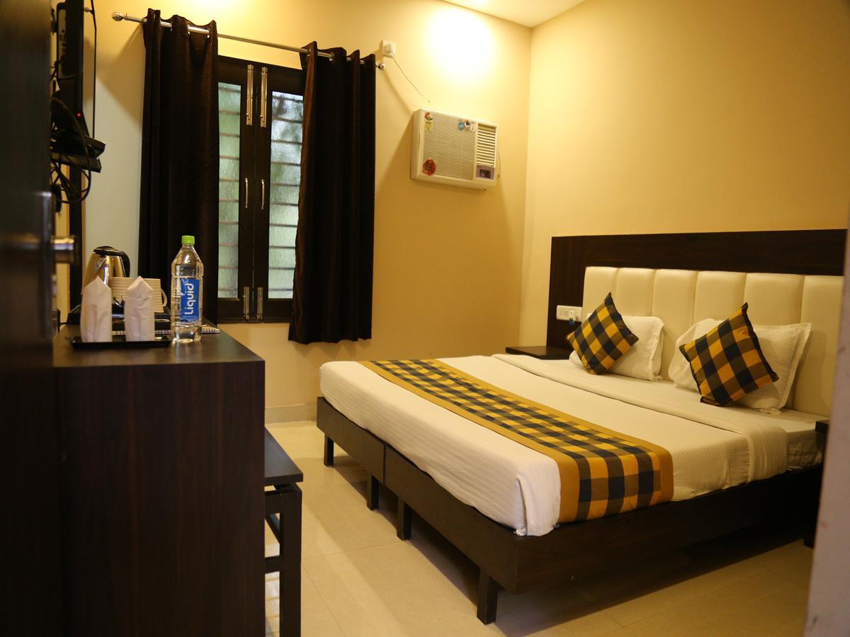 Taj Haveli - Walkable Distance From Taj Mahal 3*
